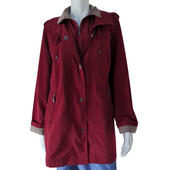 FLEET STREET Cranberry Red & Tan Lined Hooded Rain Coat Jacket Women's Size S - Picture 1 of 10